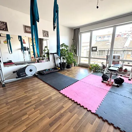 Sunny Gym * 布尔加斯